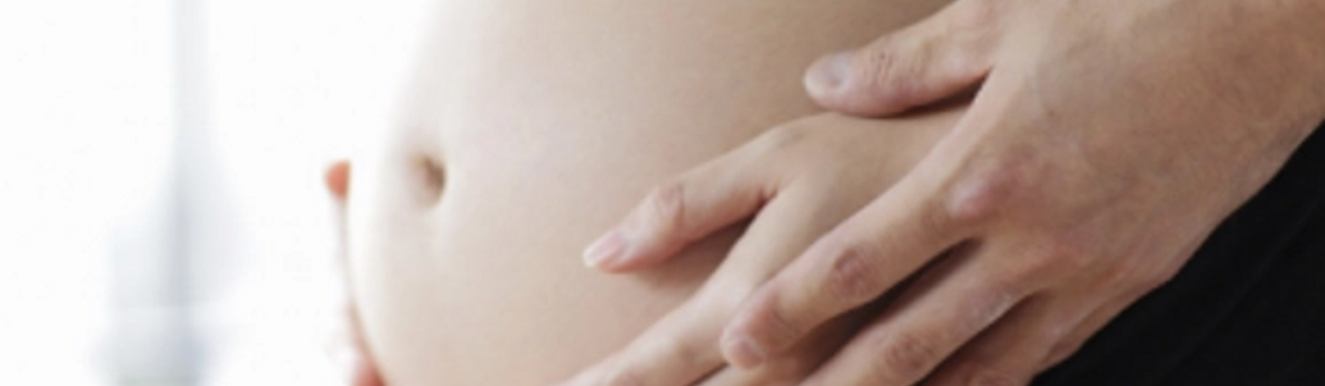 Mujer embarazada en su segundo trimestre Mujer embarazada en su segundo trimestre